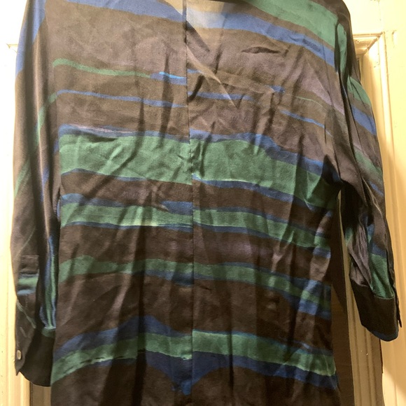 HUGO BOSS SILK BUTTON UP BLOUSE SIZE M - Picture 2 of 3